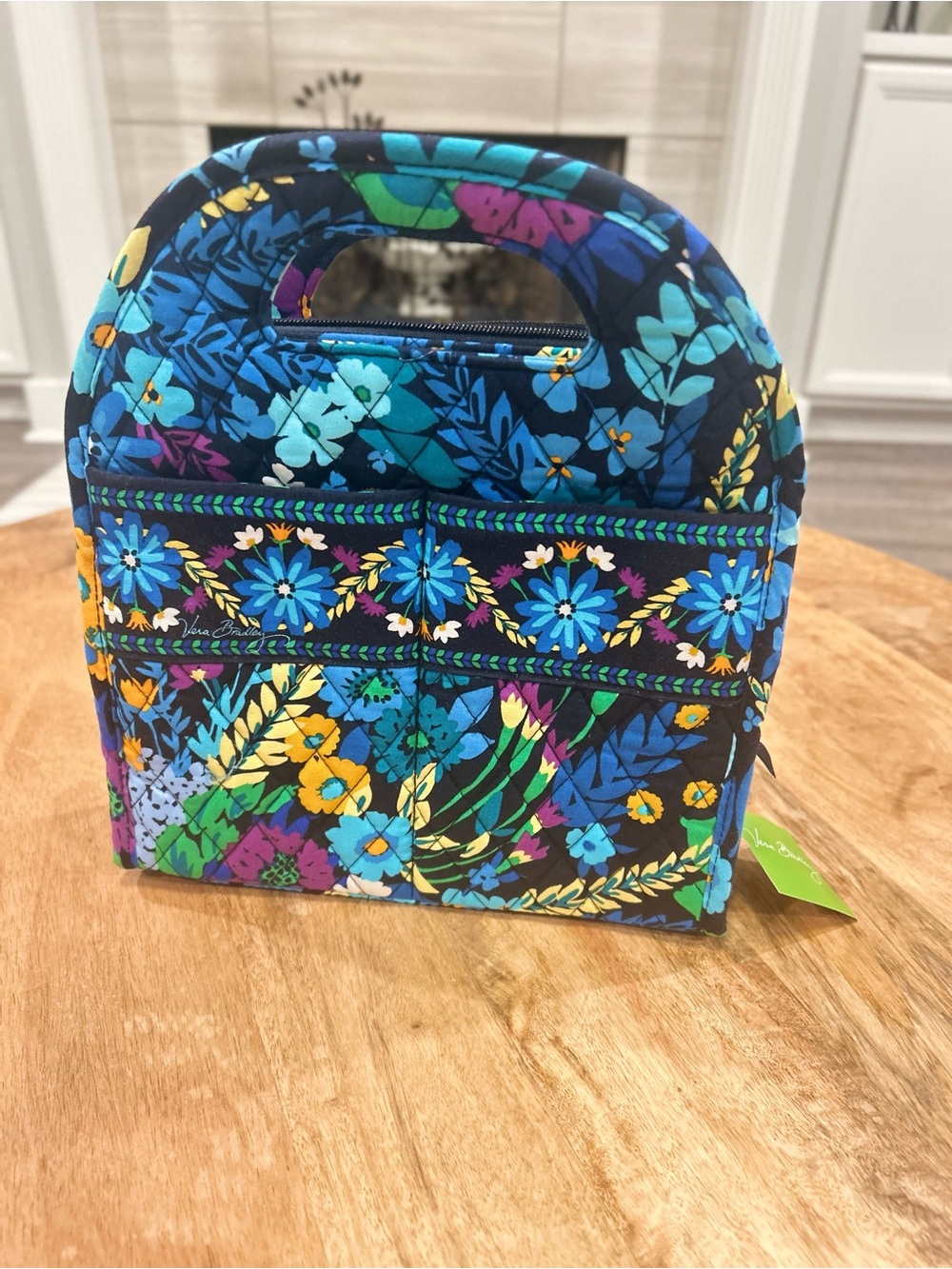 Vera Bradley Quilted Lunch Tote in Midnight Blues Pattern NWT RARE FIND - Picture 1 of 8